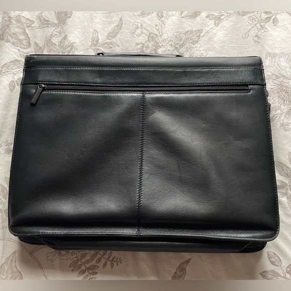 Kenneth Cole Reaction Black Leather Laptop Bag Briefcase Career Work School - Picture 2 of 6